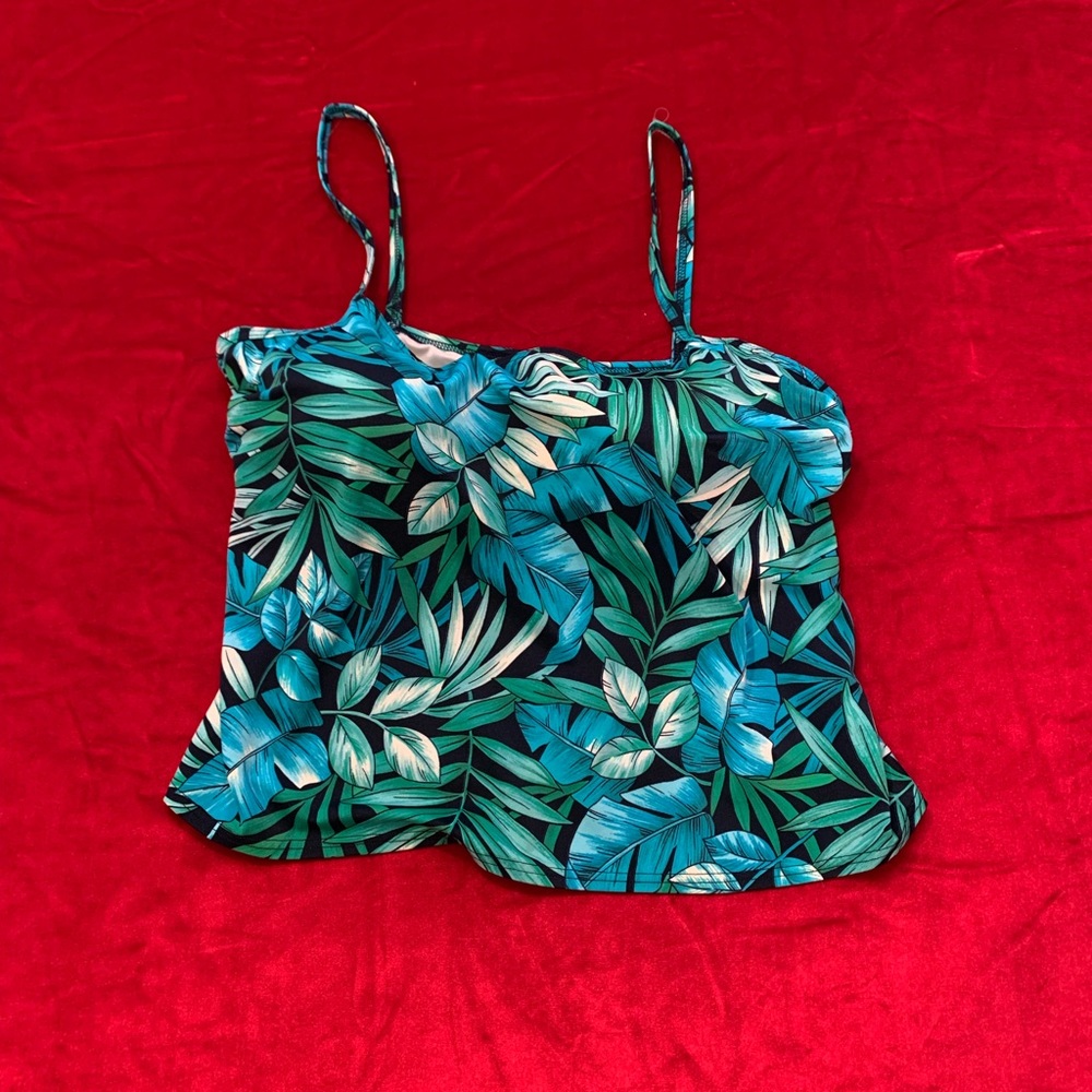 Swim Top Silhouette Solution Womens Swimsuit Top 18W/38. Top included, no bottom
